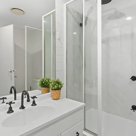 Modern Nomads Southbank Stunning 2 Bedroom Apt With Carpark Melbourne Exterior photo